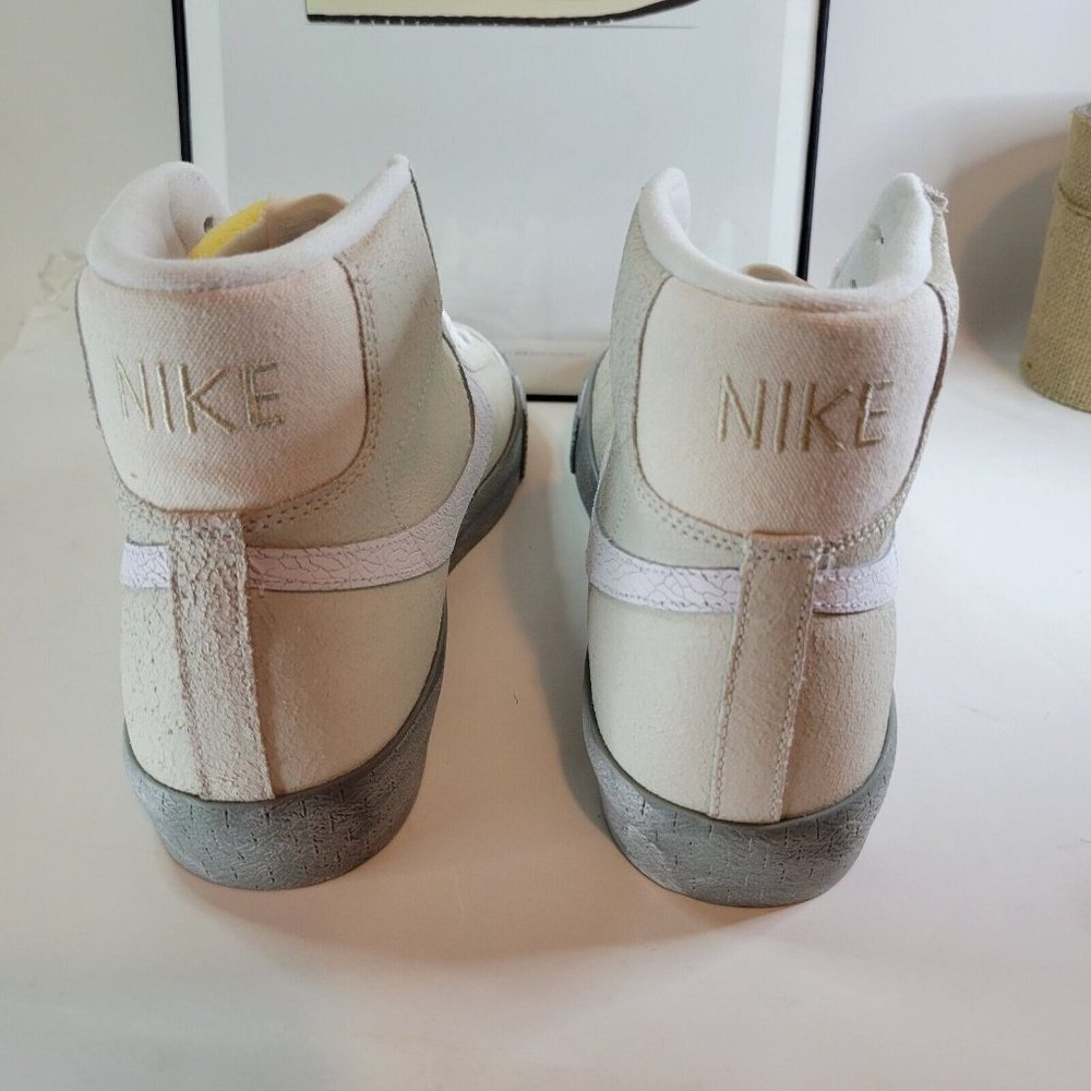 Nike Blazer Mid '77 SE Summit White/ Phantom DV0797-100 Men's Size 10.5 - Picture 4 of 4